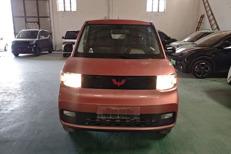 Used Wuling Hongguang MINIEV 2020 Freedom Version Lithium Iron Phosphate Front