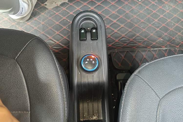 Used Wuling Hongguang MINIEV 2020 Enjoyment Model Lithium Iron Phosphate Gear Lever