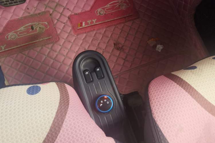 Used Wuling Hongguang MINIEV 2020 Zizai Version Lithium-NMC Gear Lever