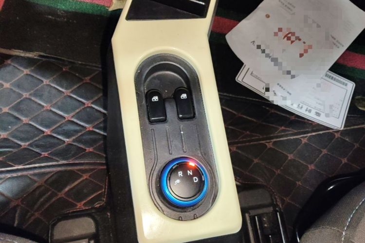 Used Wuling Hongguang MINIEV 2020 Enjoyment Model Lithium Iron Phosphate Gear Lever
