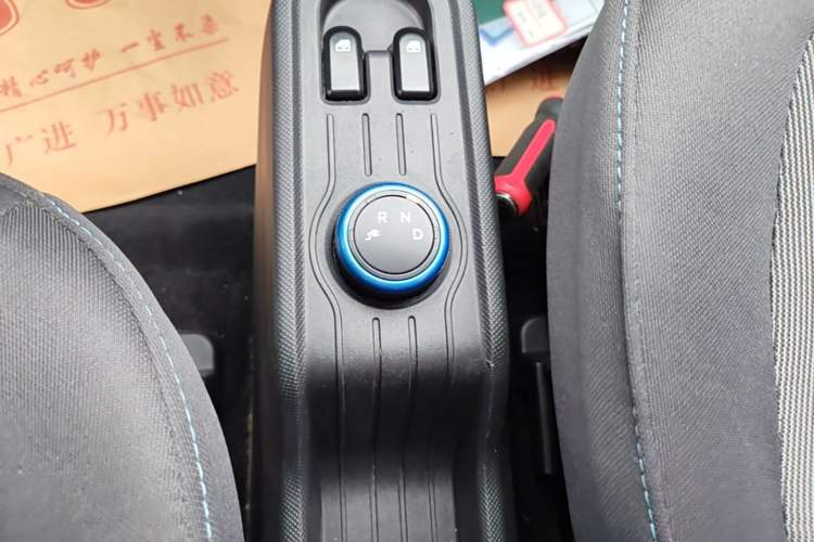 Used Wuling Hongguang MINIEV 2020 Freedom Version Lithium Iron Phosphate Gear Lever