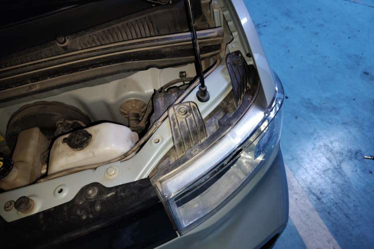 Used Wuling Hongguang MINIEV 2020 Enjoy Edition Lithium-Ion Battery Engine Bay Left