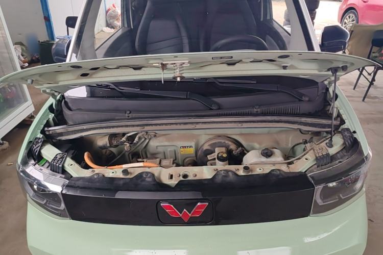 Used Wuling Hongguang MINIEV 2020 Zizai Version Lithium-NMC Engine Bay