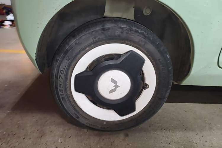 Used Wuling Hongguang MINIEV 2020 Enjoyment Model Lithium Iron Phosphate Exterior 5