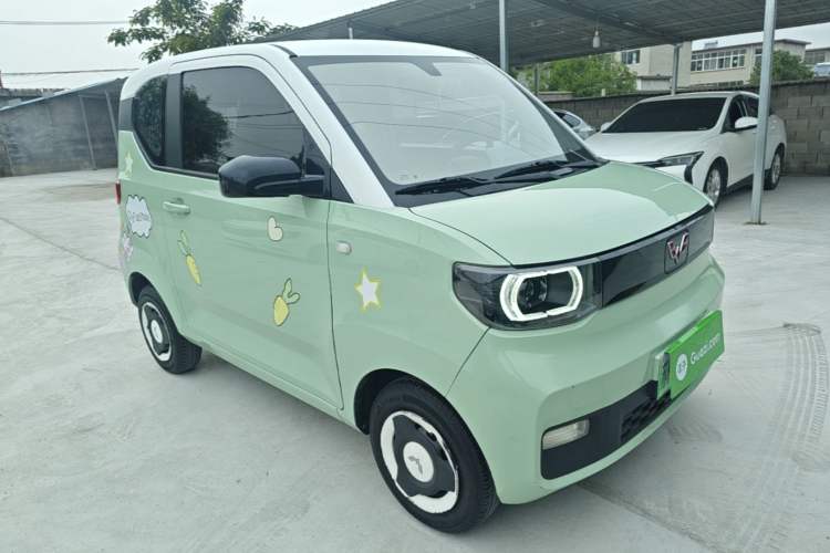 Used Wuling Hongguang MINIEV 2020 Zizai Version Lithium-NMC Front Right 45 Deg