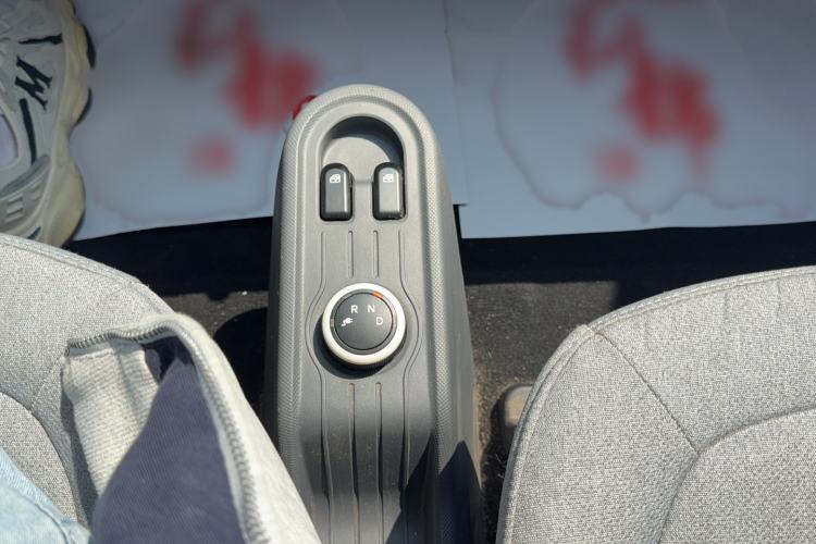 Used Wuling Hongguang MINIEV 2020 Enjoyment Model Lithium Iron Phosphate Gear Lever