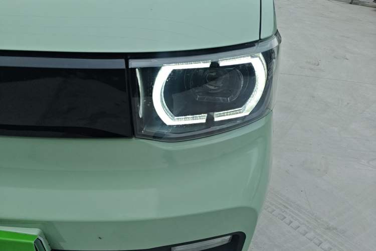 Used Wuling Hongguang MINIEV 2020 Zizai Version Lithium-NMC Left Front Headlight