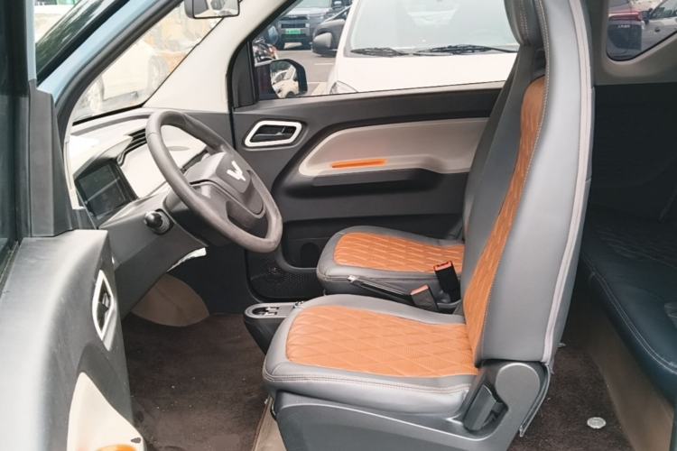 Used Wuling Hongguang MINIEV 2020 Freedom Version Lithium Iron Phosphate Left Front Seat