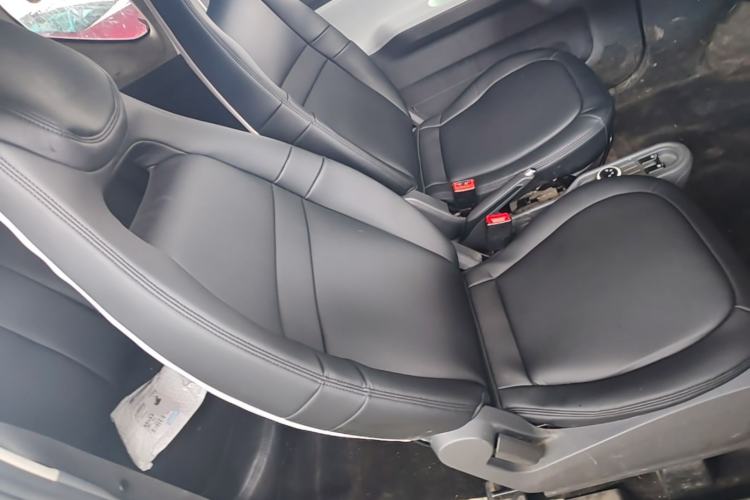 Used Wuling Hongguang MINIEV 2020 Zizai Version Lithium-NMC Right Front Seat