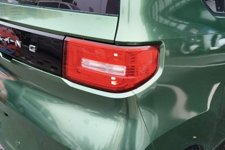 Used Wuling Hongguang MINIEV 2020 Freedom Version Lithium Iron Phosphate Right Rear Taillight