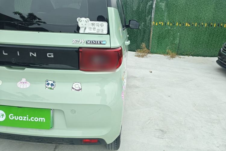 Used Wuling Hongguang MINIEV 2020 Zizai Version Lithium-NMC Right Rear Taillight