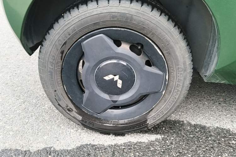 Used Wuling Hongguang MINIEV 2020 Freedom Version Lithium Iron Phosphate Right Rear Wheel Hub