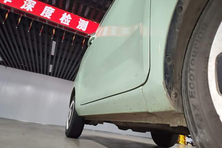 Used Wuling Hongguang MINIEV 2020 Enjoyment Model Lithium Iron Phosphate Right Side Sill