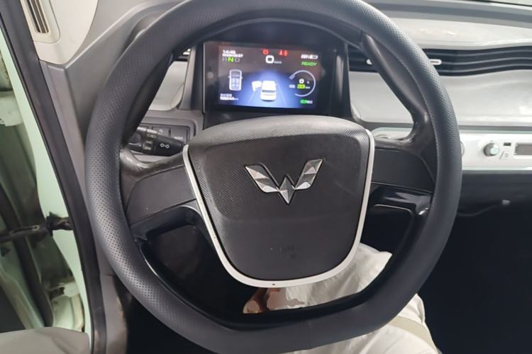 Used Wuling Hongguang MINIEV 2020 Zizai Version Lithium-NMC Steering Wheel