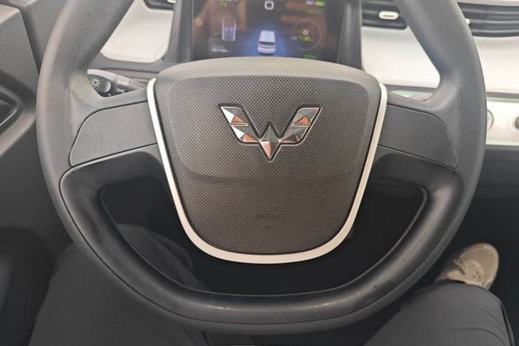 Used Wuling Hongguang MINIEV 2020 Freedom Version Lithium Iron Phosphate Steering Wheel