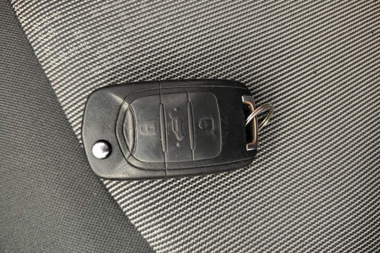 Used Wuling Hongguang MINIEV 2020 Zizai Version Lithium-NMC Interior 1
