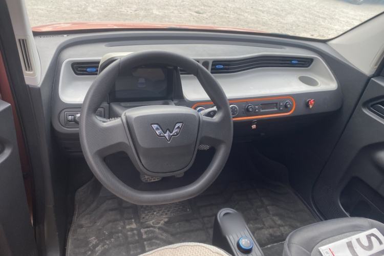Used Wuling Hongguang MINIEV 2020 Freedom Version Lithium Iron Phosphate Interior 1