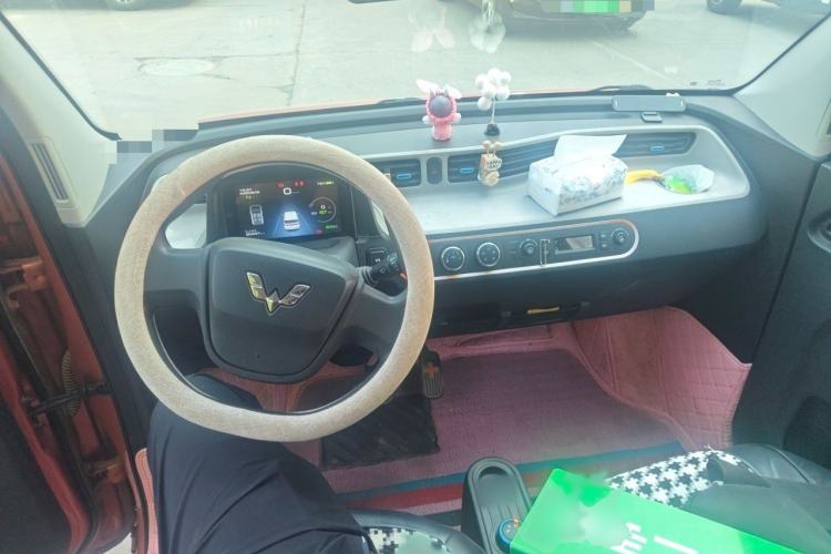 Used Wuling Hongguang MINIEV 2020 Freedom Version Lithium Iron Phosphate Interior 2