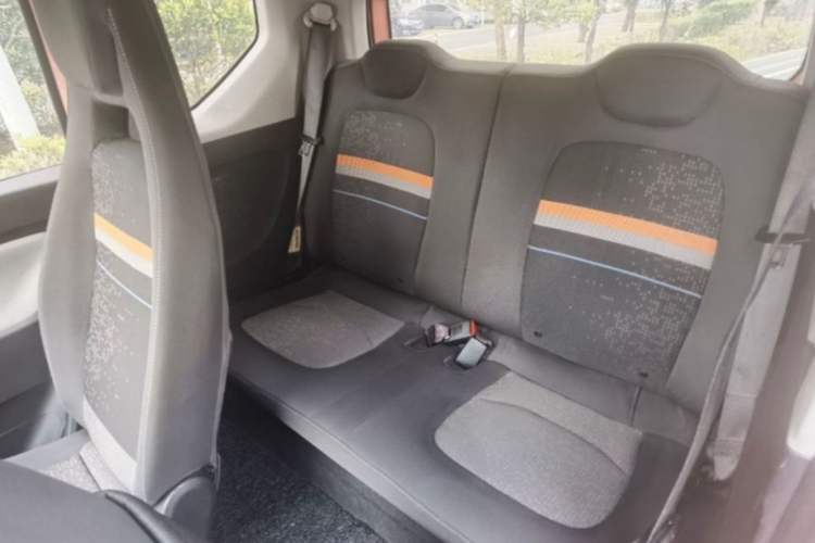 Used Wuling Hongguang MINIEV 2020 Enjoyment Model Lithium Iron Phosphate Interior 5