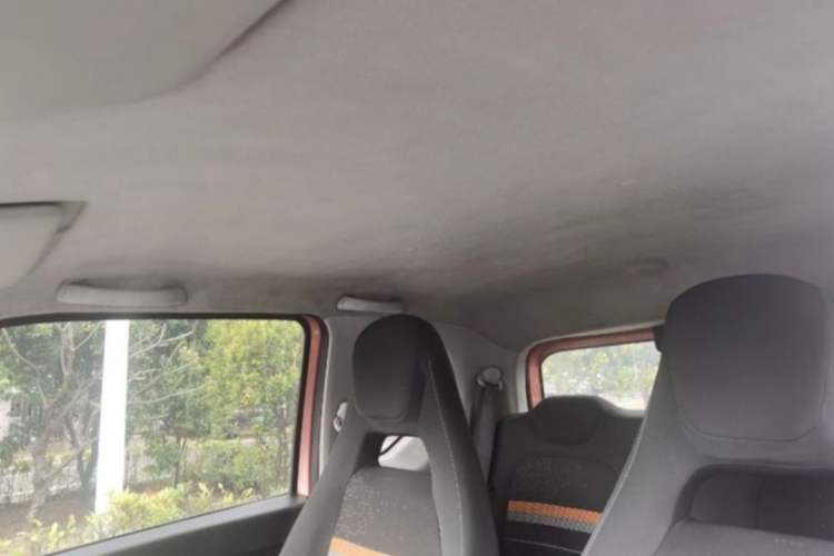Used Wuling Hongguang MINIEV 2020 Enjoyment Model Lithium Iron Phosphate Interior 6