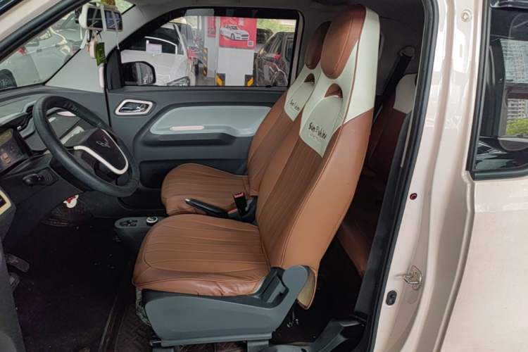 Used Wuling Hongguang MINIEV 2020 Enjoy Edition Lithium-Ion Battery Left Front Seat