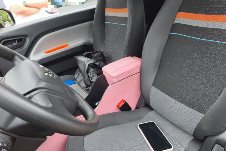 Used Wuling Hongguang MINIEV 2020 Enjoyment Model Lithium Iron Phosphate Left Front Seat