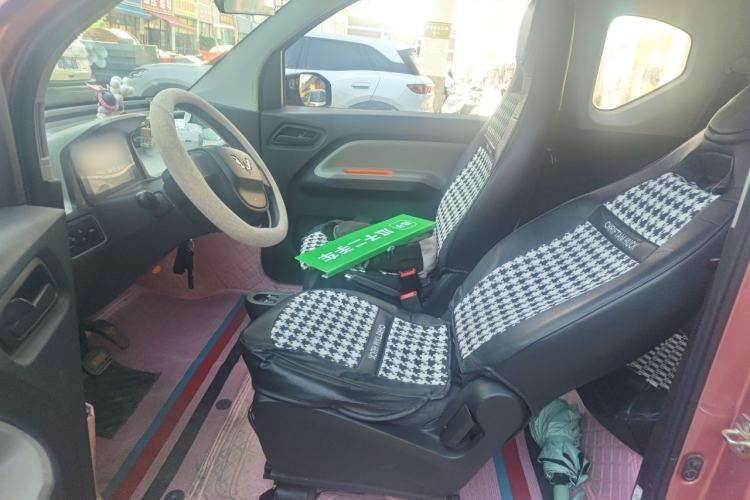 Used Wuling Hongguang MINIEV 2020 Freedom Version Lithium Iron Phosphate Left Front Seat