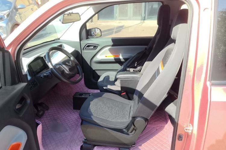 Used Wuling Hongguang MINIEV 2020 Zizai Version Lithium-NMC Left Front Seat