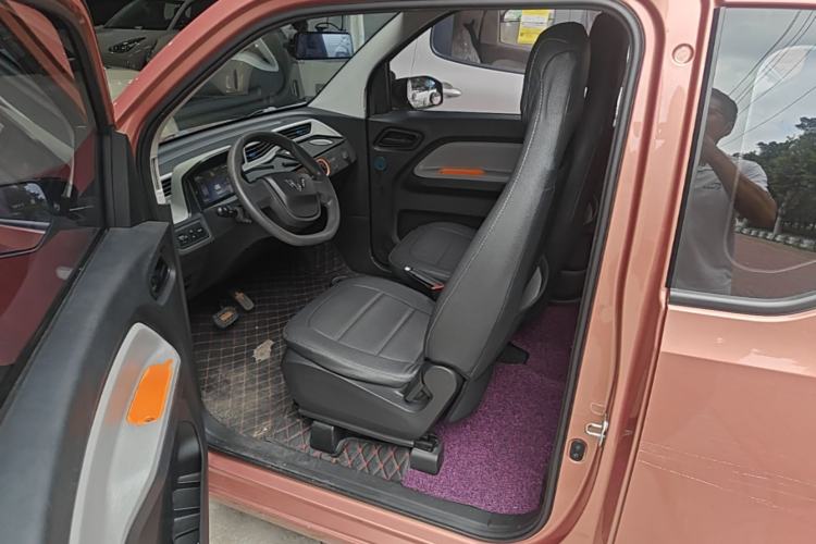Used Wuling Hongguang MINIEV 2020 Enjoyment Model Lithium Iron Phosphate Left Front Seat