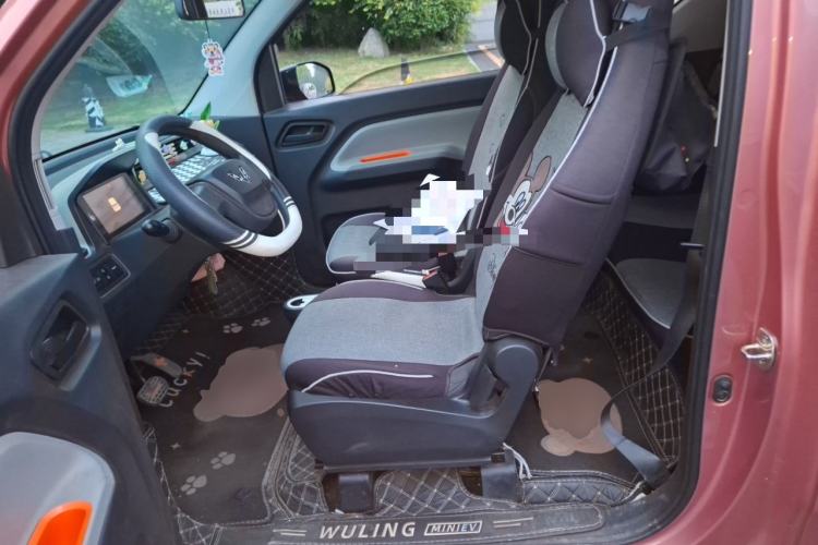 Used Wuling Hongguang MINIEV 2020 Freedom Version Lithium Iron Phosphate Left Front Seat