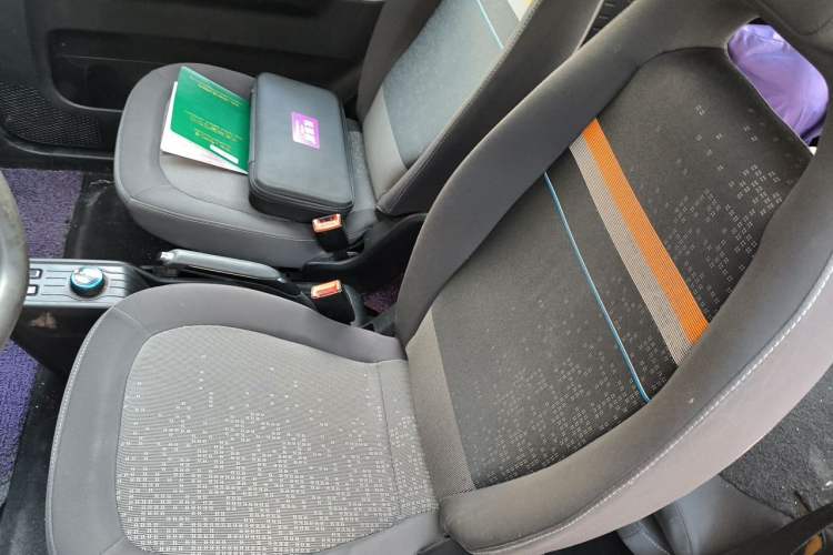 Used Wuling Hongguang MINIEV 2020 Easy Version Lithium-Ion Battery Left Front Seat