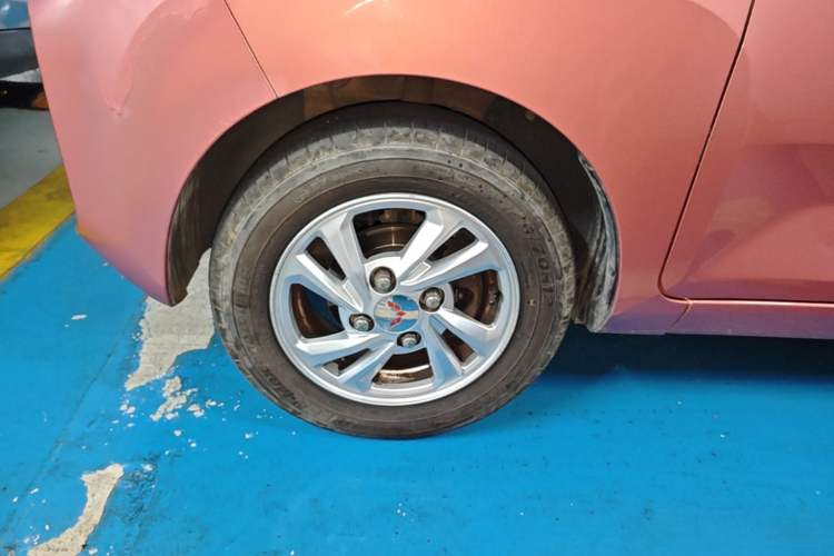 Used Wuling Hongguang MINIEV 2020 Enjoyment Model Lithium Iron Phosphate Left Front Wheel Hub