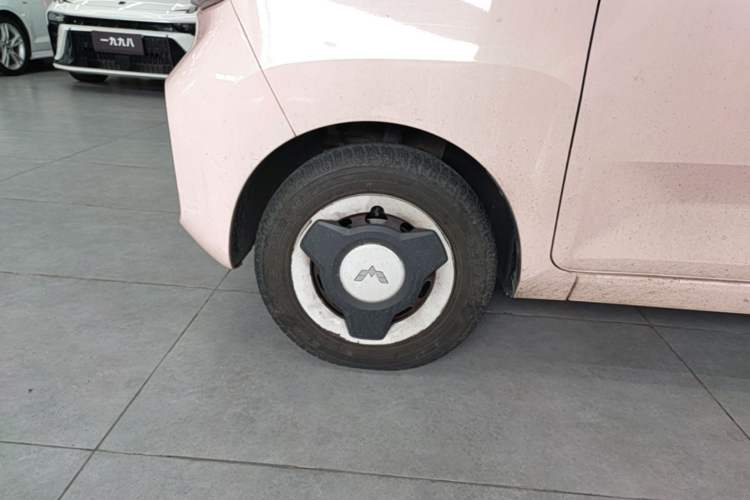 Used Wuling Hongguang MINIEV 2020 Enjoy Edition Lithium-Ion Battery Left Front Wheel Hub