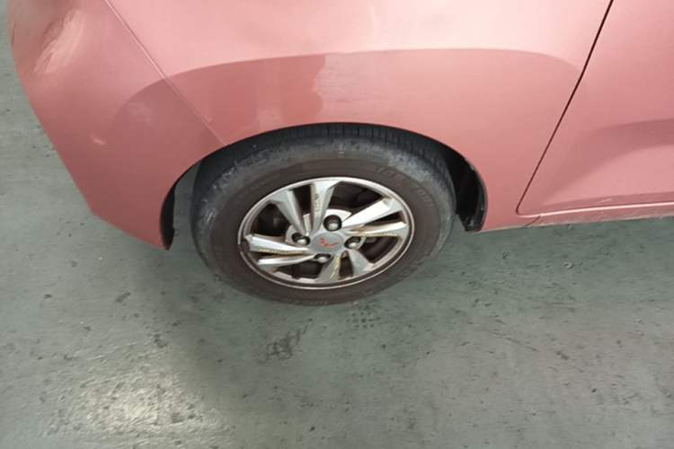 Used Wuling Hongguang MINIEV 2020 Zizai Version Lithium-NMC Left Front Wheel Hub