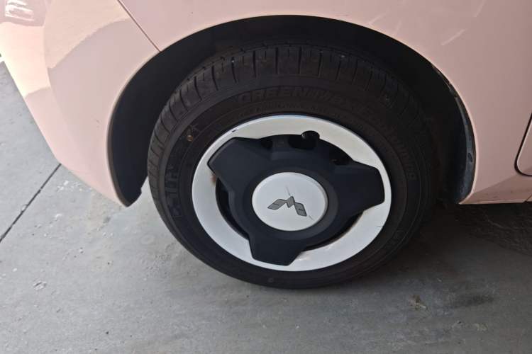 Used Wuling Hongguang MINIEV 2020 Enjoyment Model Lithium Iron Phosphate Left Front Wheel Hub