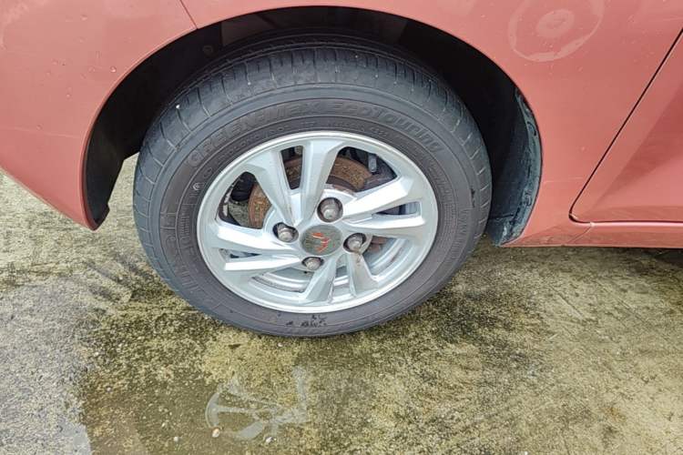 Used Wuling Hongguang MINIEV 2020 Enjoy Edition Lithium-Ion Battery Left Front Wheel Hub
