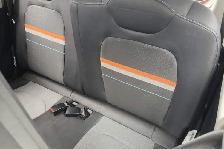 Used Wuling Hongguang MINIEV 2020 Enjoyment Model Lithium Iron Phosphate Left Rear Seat