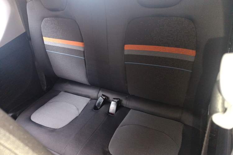 Used Wuling Hongguang MINIEV 2020 Enjoyment Model Lithium Iron Phosphate Left Rear Seat