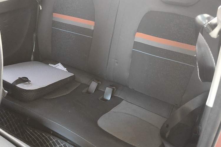 Used Wuling Hongguang MINIEV 2020 Enjoyment Model Lithium Iron Phosphate Left Rear Seat