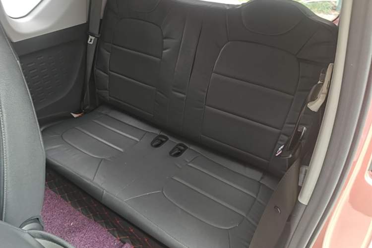 Used Wuling Hongguang MINIEV 2020 Enjoyment Model Lithium Iron Phosphate Left Rear Seat