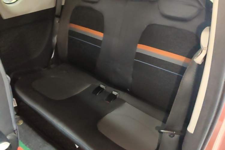 Used Wuling Hongguang MINIEV 2020 Enjoyment Model Lithium Iron Phosphate Left Rear Seat