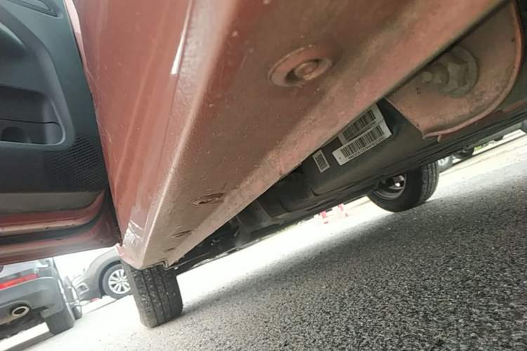 Used Wuling Hongguang MINIEV 2020 Enjoyment Model Lithium Iron Phosphate Left Side Sill