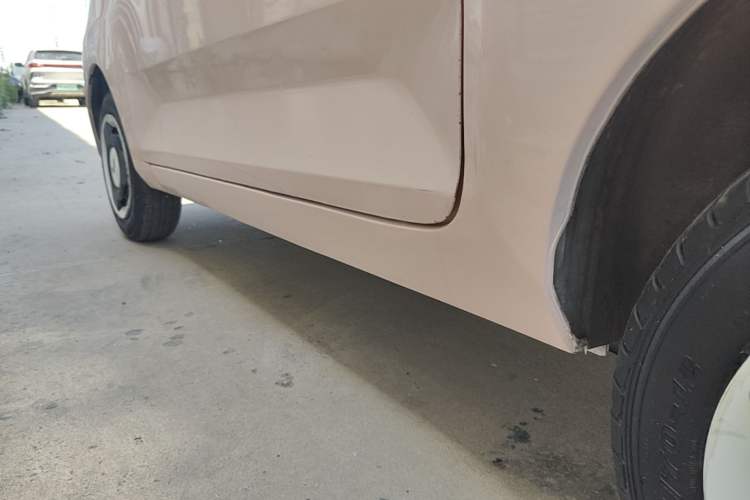Used Wuling Hongguang MINIEV 2020 Zizai Version Lithium-NMC Left Side Sill