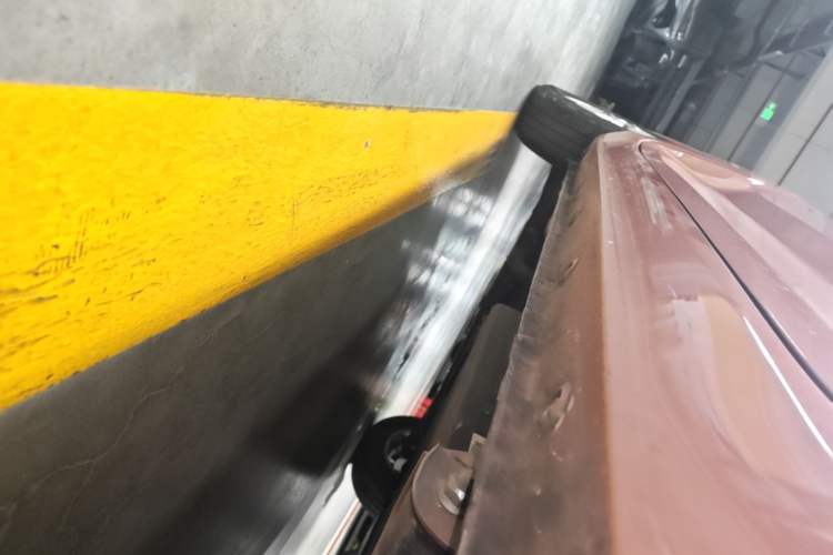Used Wuling Hongguang MINIEV 2020 Freedom Version Lithium Iron Phosphate Left Side Sill