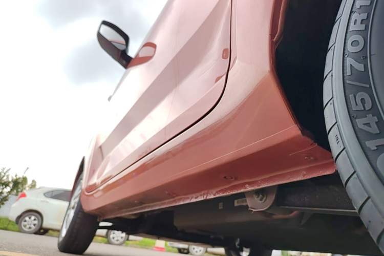 Used Wuling Hongguang MINIEV 2020 Freedom Version Lithium Iron Phosphate Left Side Sill