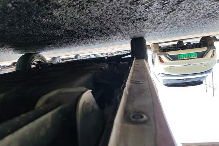Used Wuling Hongguang MINIEV 2020 Enjoyment Model Lithium Iron Phosphate Left Side Sill