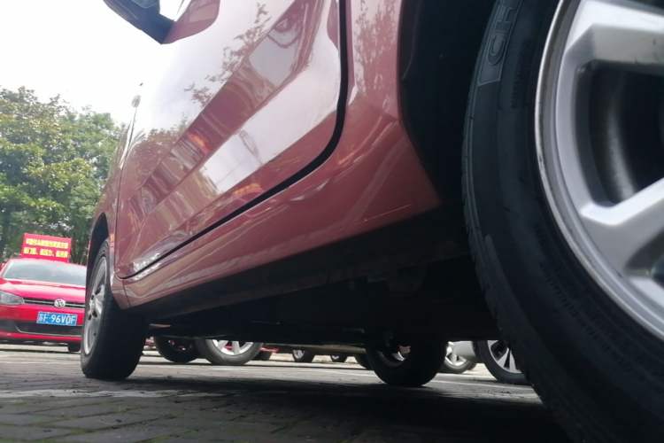 Used Wuling Hongguang MINIEV 2020 Zizai Version Lithium-NMC Left Side Sill