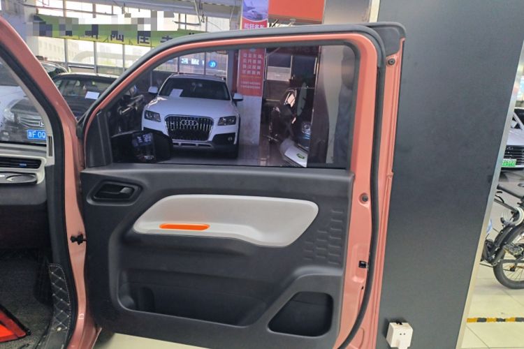 Used Wuling Hongguang MINIEV 2020 Enjoyment Model Lithium Iron Phosphate Right Front Door Interior