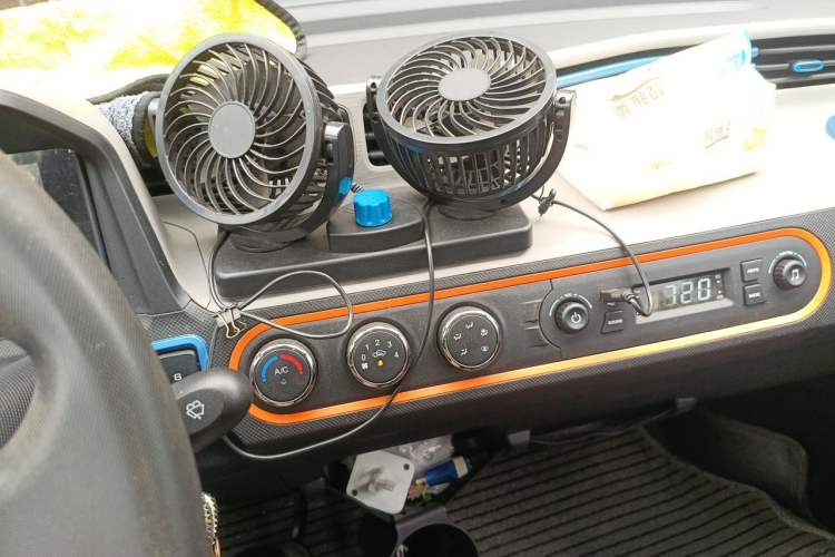 Used Wuling Hongguang MINIEV 2020 Enjoyment Model Lithium Iron Phosphate Audio And AC Panel
