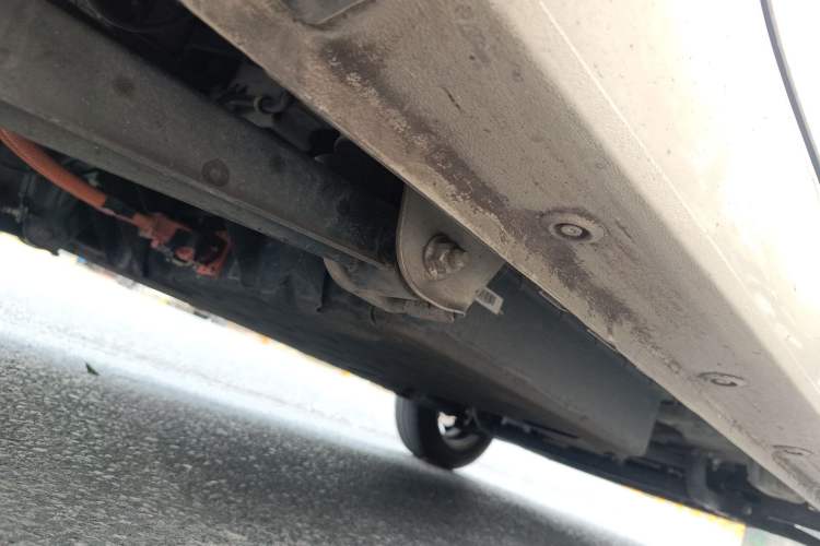 Used Wuling Hongguang MINIEV 2020 Zizai Version Lithium-NMC Chassis Rear Right